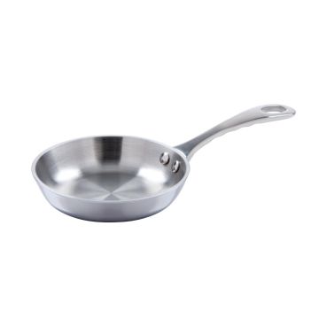 Vogue Tri Wall Mini Frying Pan 100mm GG027