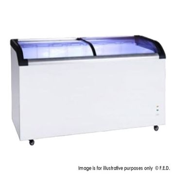 Two glass sliding lids chest freezer with castors - ST445